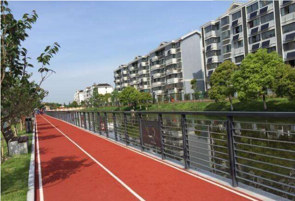 塑膠跑道材料的優(yōu)劣和選擇 塑膠跑道材料的優(yōu)劣和選擇